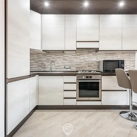 Alba's - Wifi & Private Parking Apartment Sestu